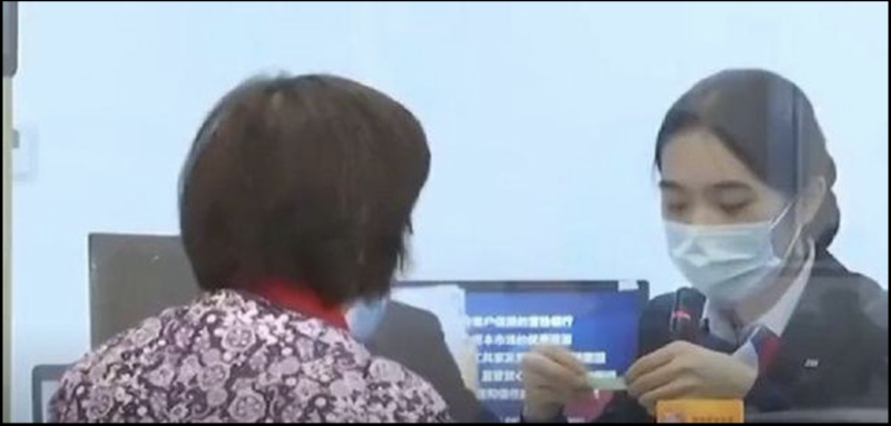 Người phụ nữ mất sạch 41 tỷ đồng sau 20 năm gửi tiết kiệm